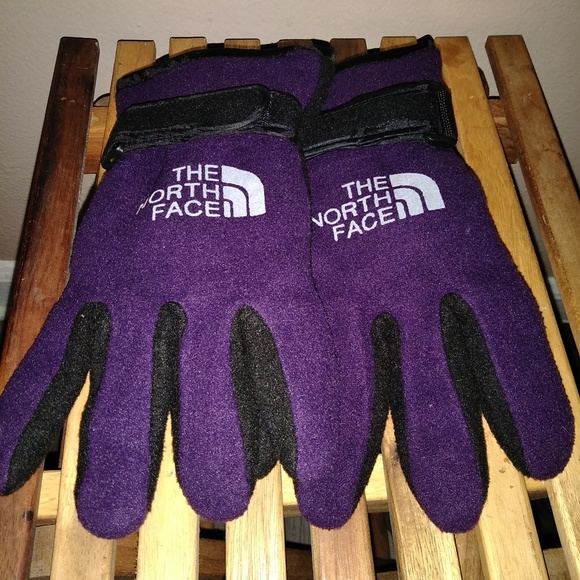 The North Face Accessories - The North Face gloves